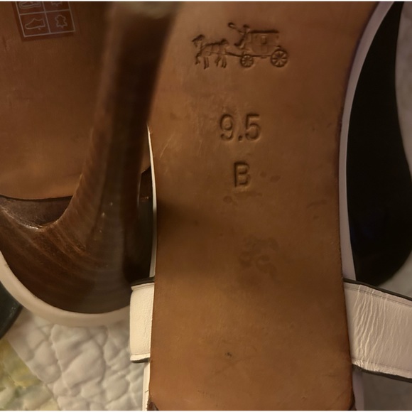 Coach New York Size 9.5 B,Izzy Leather Heeled Sandal in Ivory - Picture 4 of 12